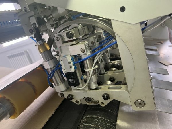 Резательно-рилёвочный станок KDT WG8C5