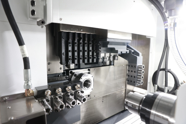 Автомат продольного точения IRONMAC ISL-326