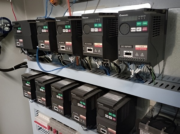 Шлифовальный станок для погонажных изделий EcoWood S2W6 EcoWood S2W6