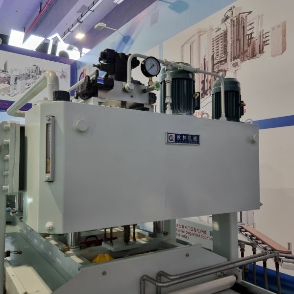 Линия прессования на базе проходного гидравлического горячего пресса Shanxi Quilin Machinery BY 624X9/18