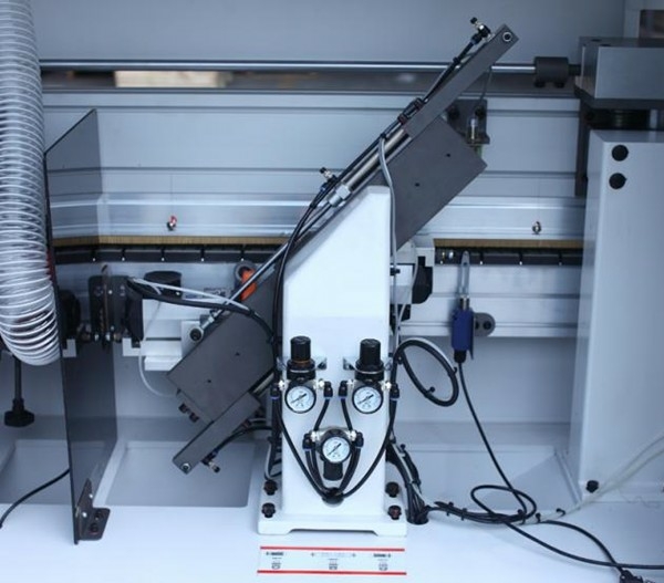 Кромкооблицовочный автоматический станок HOLD HD783