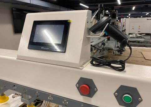 Автоматический сверлильно-присадочный центр с ЧПУ Filato DRILLMATIC SD3