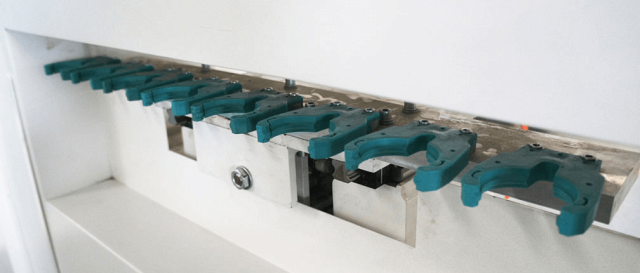 Пятиосевой обрабатывающий центр с ЧПУ EXCITECH ATLAS