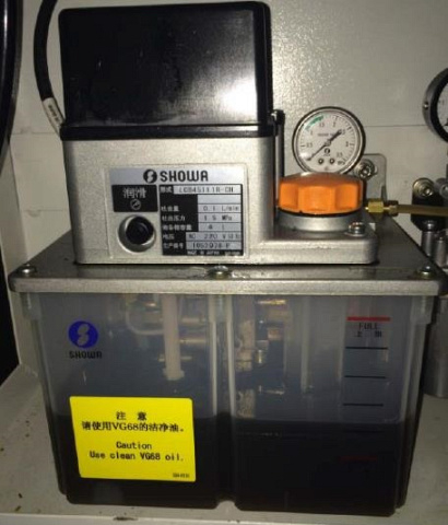 Фрезерный обрабатывающий центр SPITZEN SMC-1260F