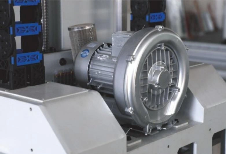 Пятиосевой обрабатывающий центр с ЧПУ JUNRAN JR-1218-4x8T