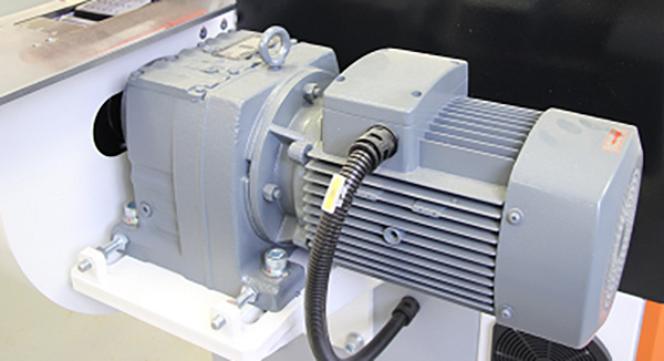 Автоматический кромкооблицовочный станок Nanxing NB4J / NB4JQ