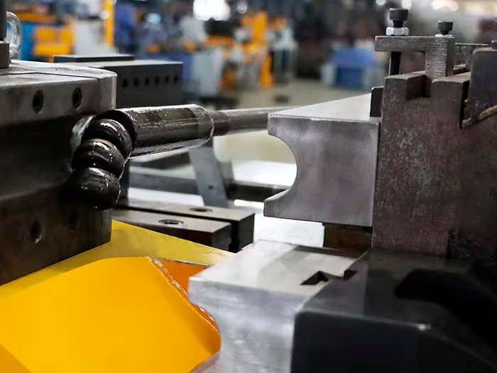 Автоматический трубогибочный станок с ЧПУ DW75CNC