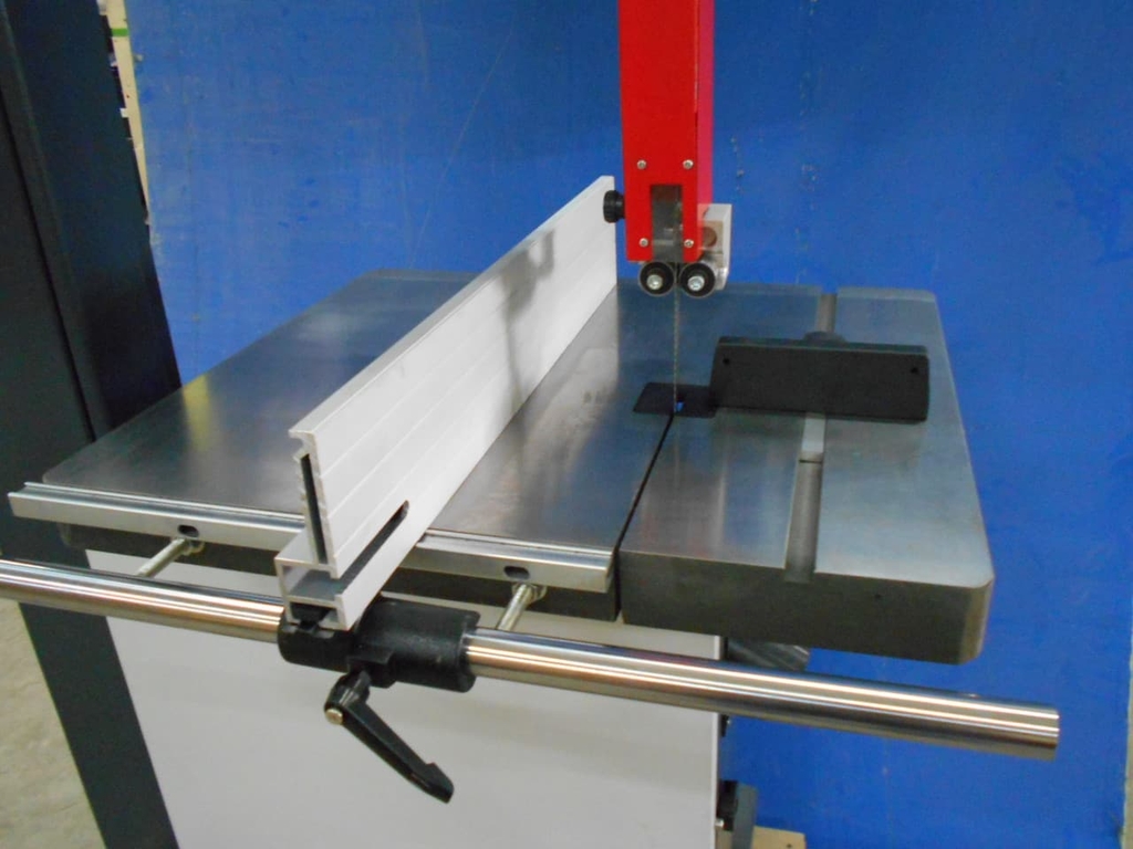 Ленточно-пильный станок LTT MJ346E