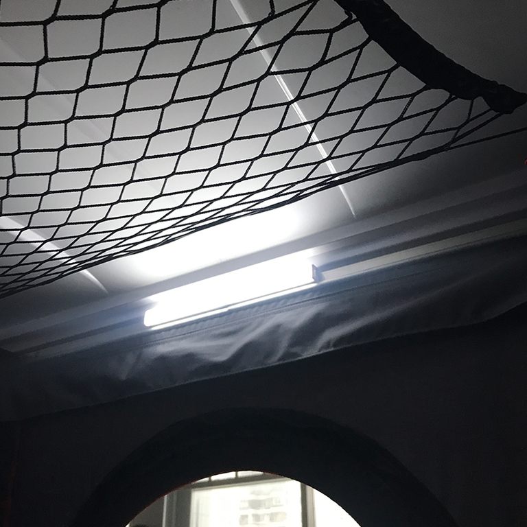 Палатка на крышу автомобиля Box, белая