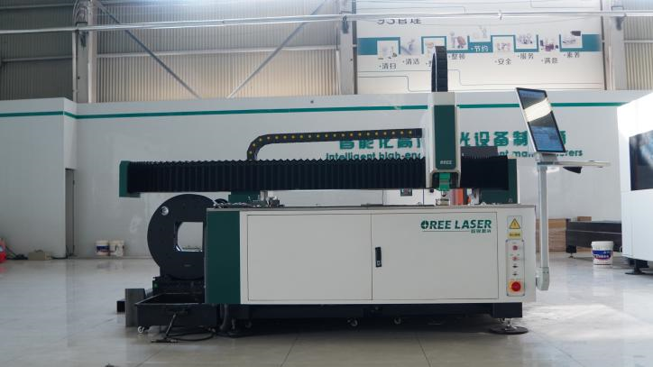 Комбинированный лазерный станок OREE LASER FM3015AT6 1500W Raycus