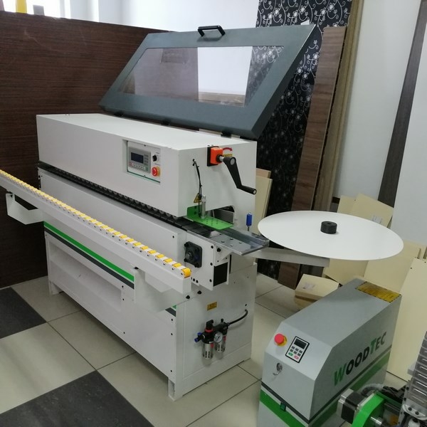 Автоматический кромкооблицовочный станок WoodTec Compact mini 200