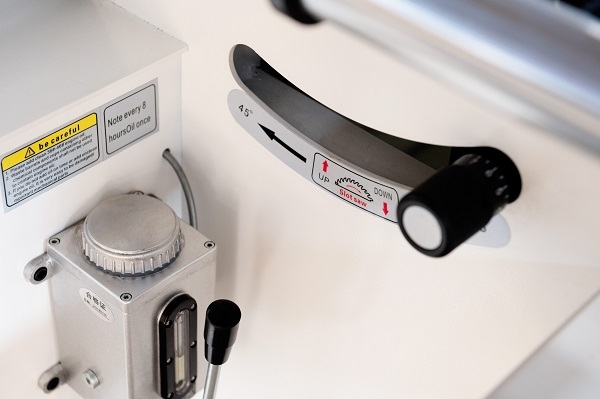 Форматно-раскроечный станок WoodTec 3200Z