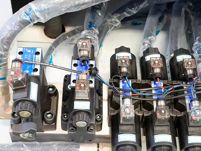 Полуавтоматический трубогибочный станок с ЧПУ DW50NC