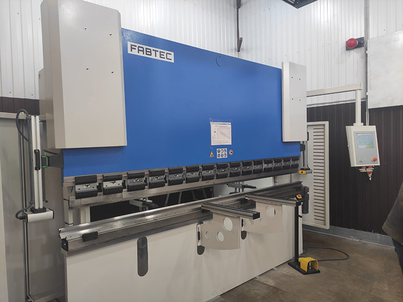 Гидравлический вертикально-гибочный пресс COMPACT-31175