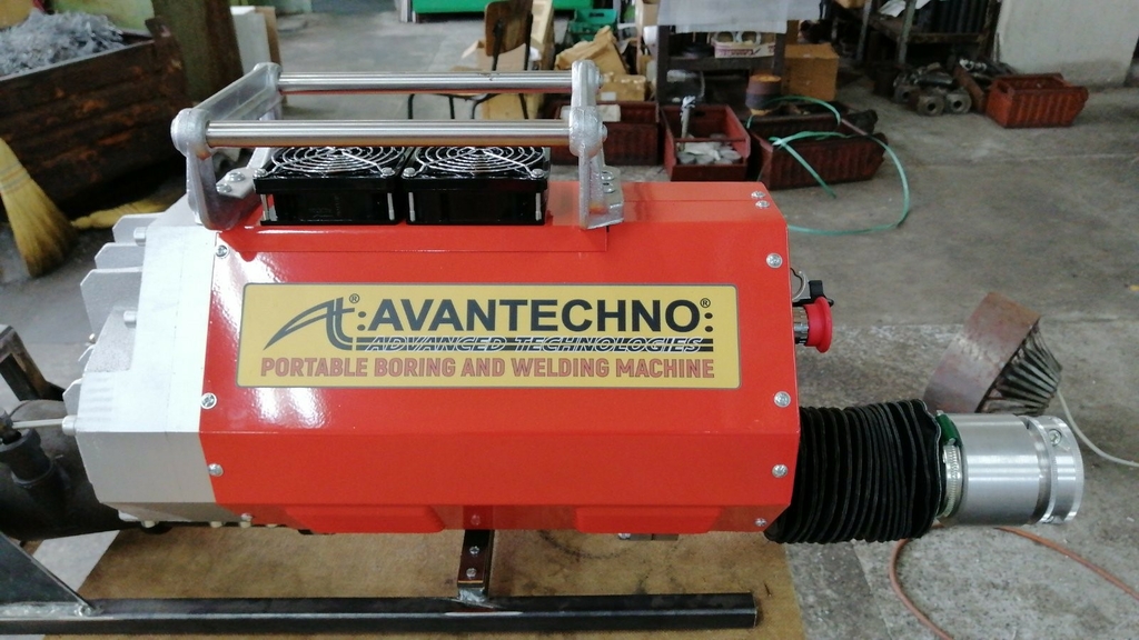 Расточно-наплавочный комплекс AVANTECHNO 411 для расточки и наплавки от 42 до 400 мм