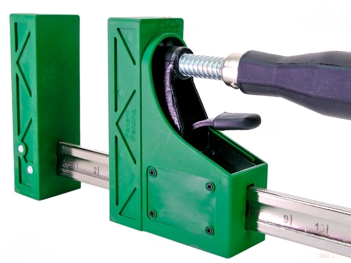 Струбцина корпусная 12"