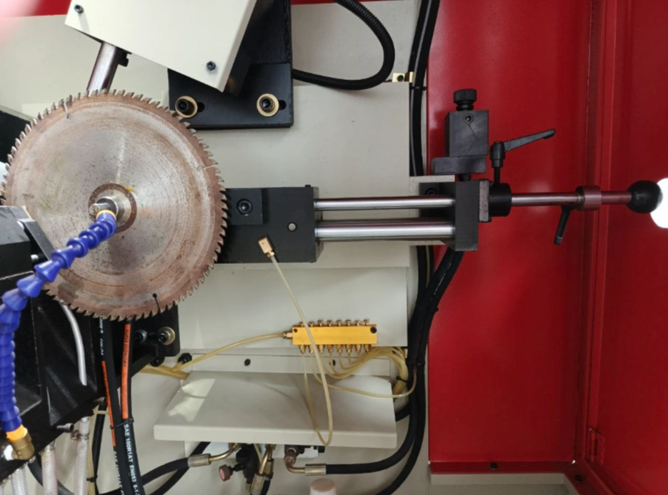 Автоматический заточной станок для дисковых пил ISM 158