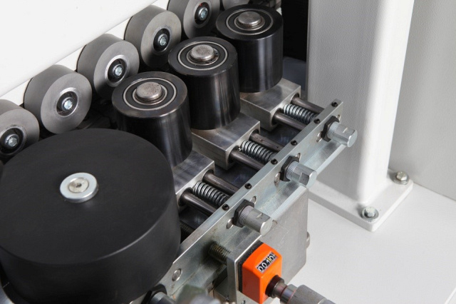 Автоматический кромкооблицовочный станок Alba Advantage 7 Ultra