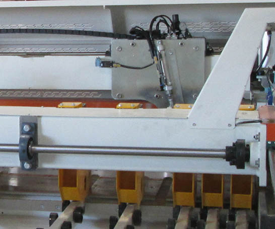 Раскроечный центр с задней загрузкой Nanxing NPL-330HG