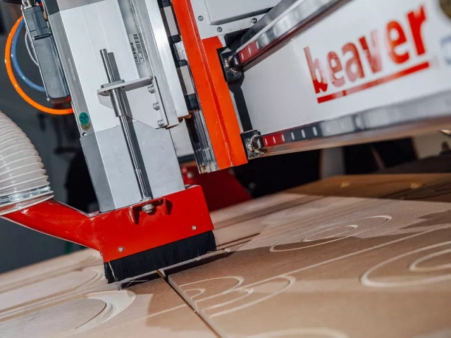 Фрезерный станок с ЧПУ Beaver 24AVLT8 PRO