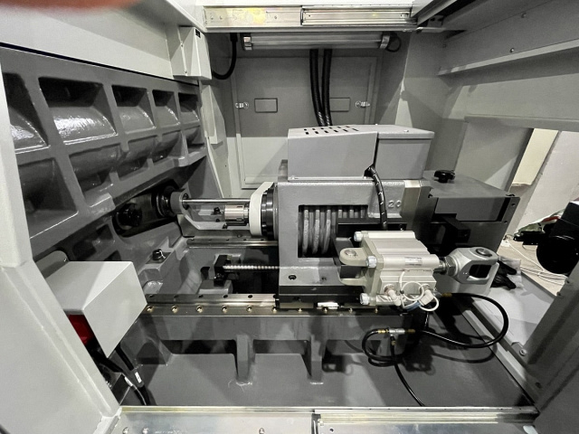 Автомат продольного точения TCM-32SII