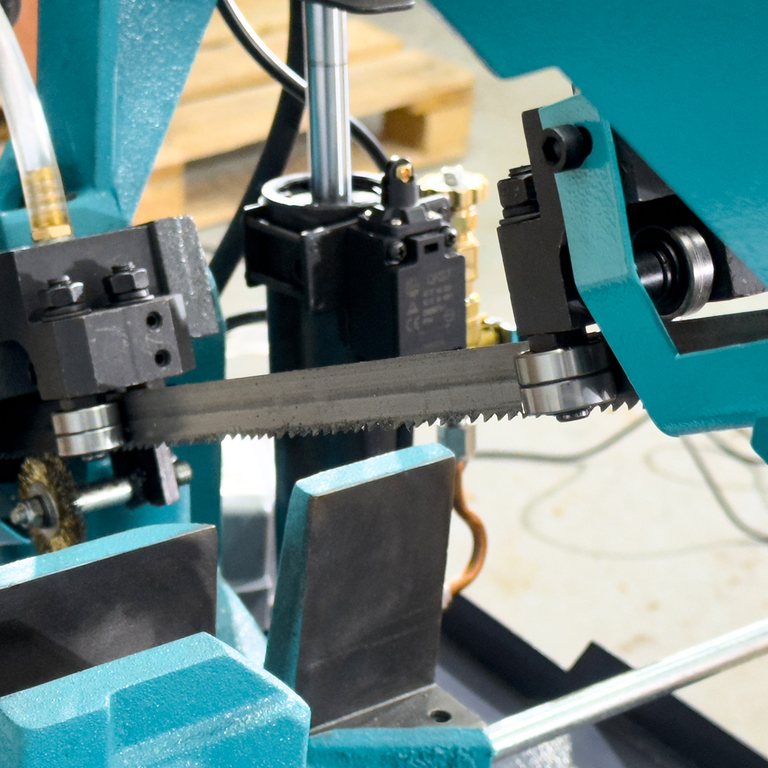 Ленточнопильный станок AURA LM-170G/380 (40170300)