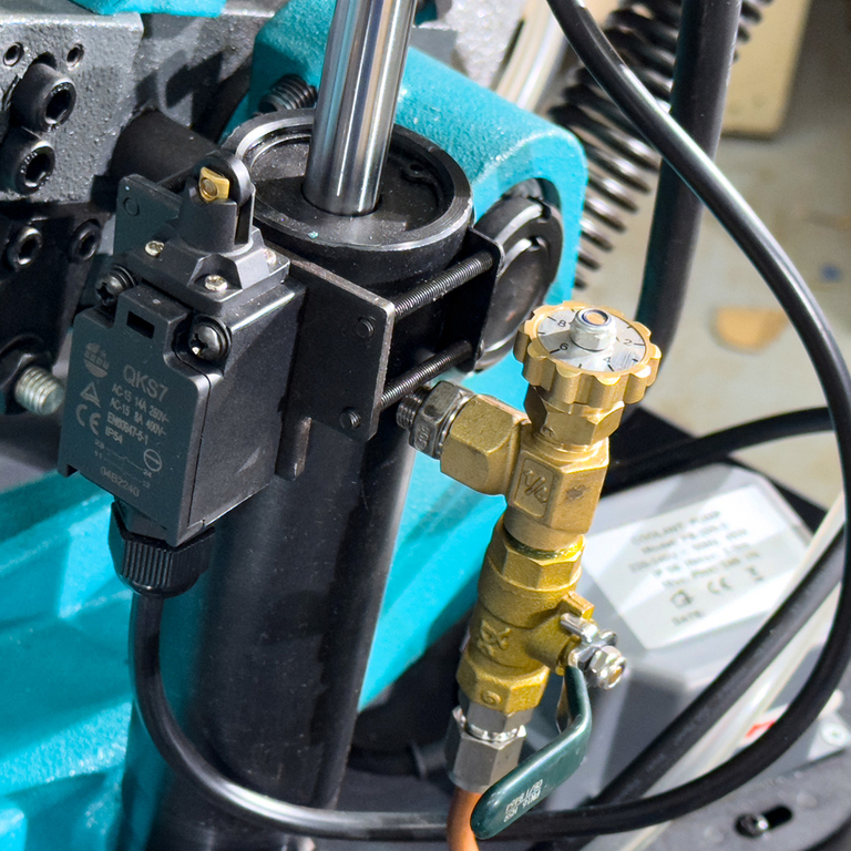 Ленточнопильный станок AURA LM-170G/380 (40170300)