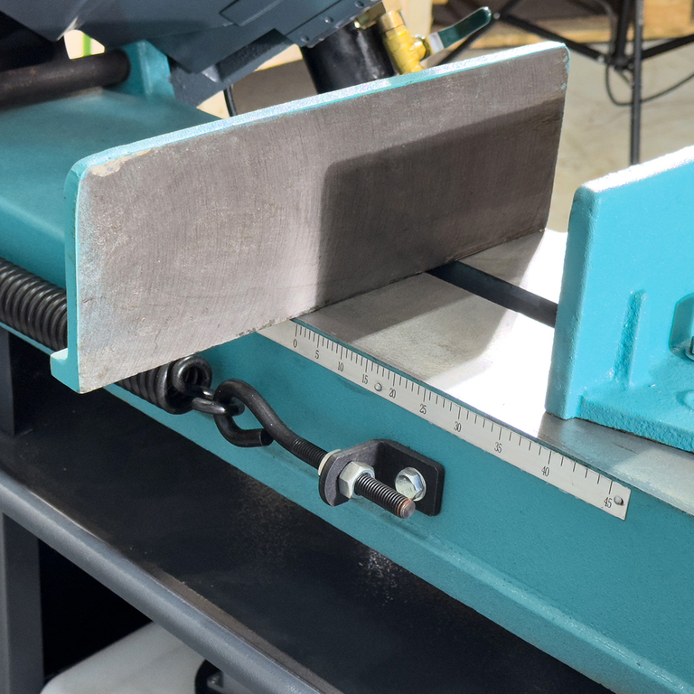 Ленточнопильный станок AURA LM-180B/380 (40180300)