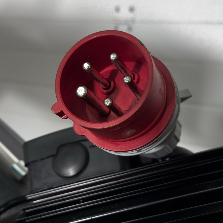 Ленточнопильный станок AURA LM-220G/380 (40220300)