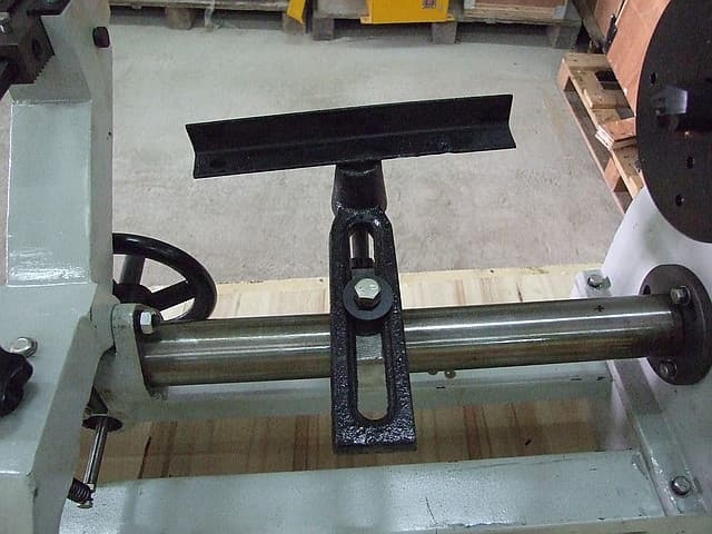 Токарный станок MFC3015B