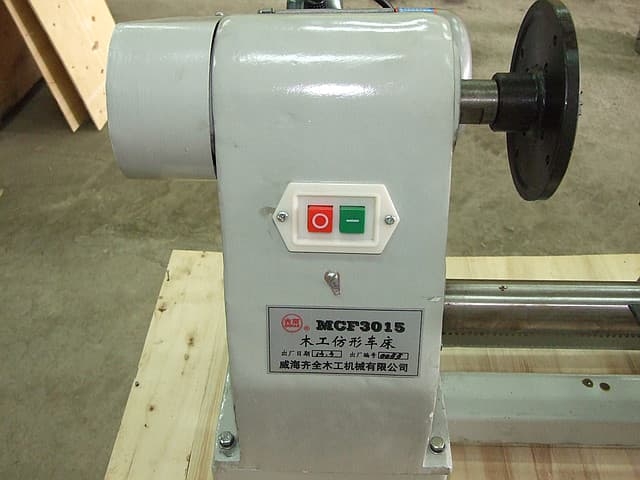 Токарный станок MFC3015B