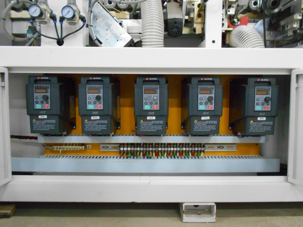 Автоматический кромкооблицовочный станок LTT-220PA