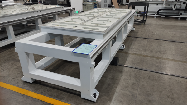 Обрабатывающий центр с ЧПУ KDT KN-3409E