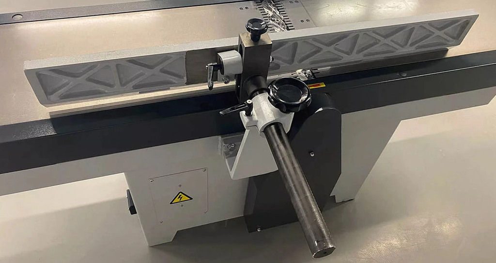 Фуговальный станок со спиральным валом SF 400WN