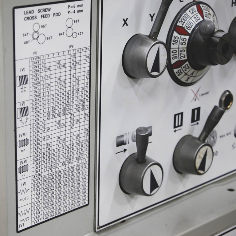 Универсальный токарный станок Proma SPF-1000PS с УЦИ