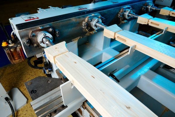 Пятиосевой  обрабатывающий центр Changfeng CF FKC 4 1200PT