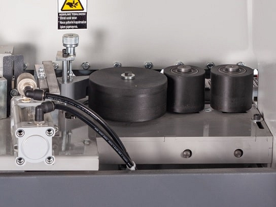 Автоматический кромкооблицовочный станок EcoWood Evolution 5