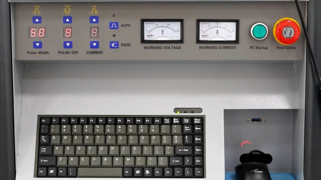 Проволочно-вырезной электроэрозионный станок IRONMAC DK7763