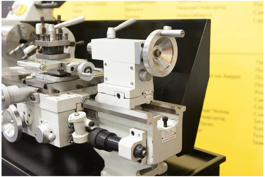 Станок настольный токарный Stalex D250x550C Vario