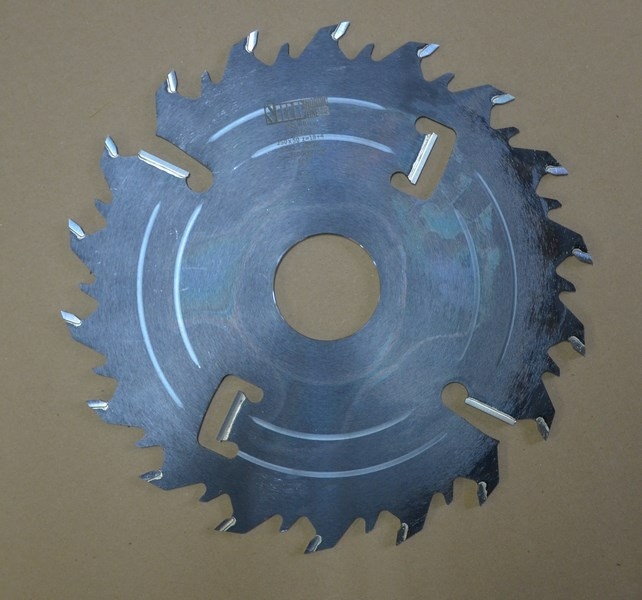 Пила дисковая 450 x 50 x 4,8/3,2 Z = 18 + 4 PI-130 SMD Series 1