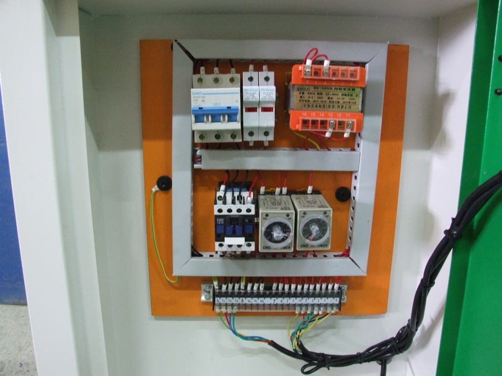 Cверлильно-присадочный станок LTT MZB1A