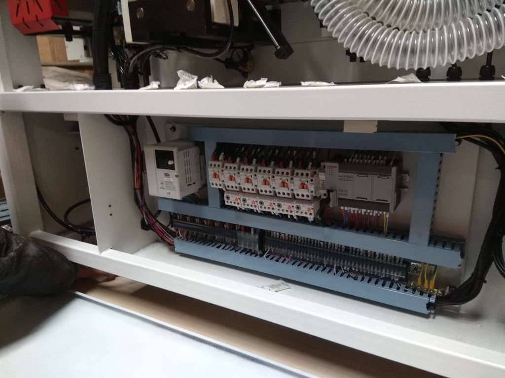 Автоматический кромкооблицовочный станок LTT DJ-F306DB