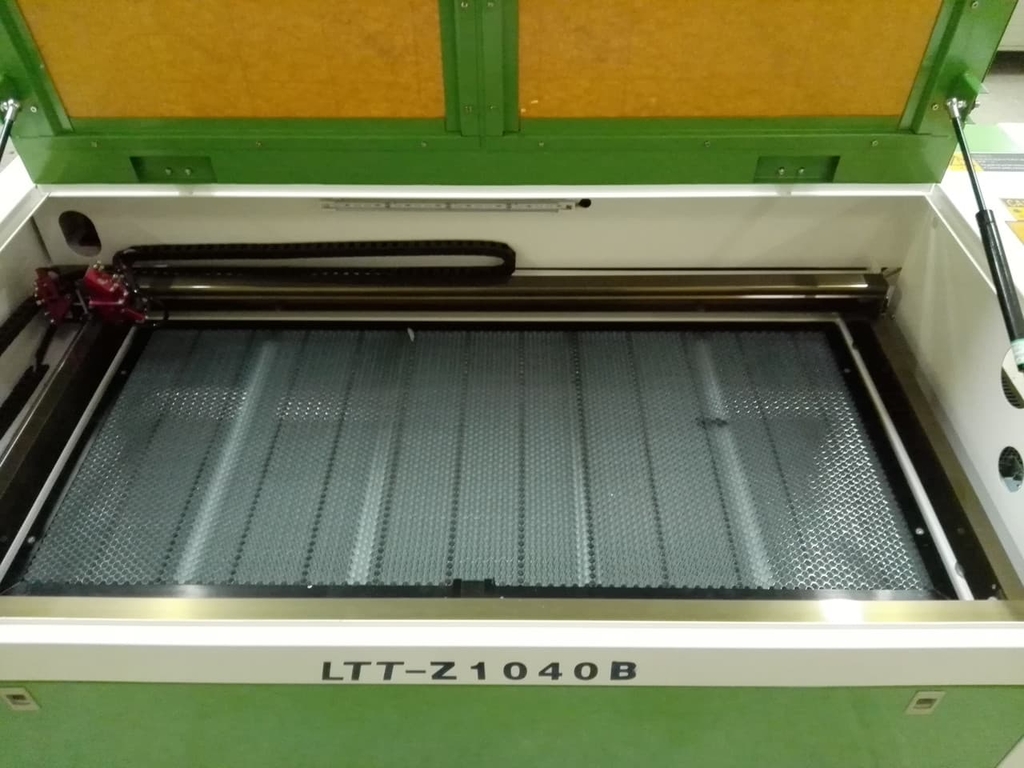 Станок лазерно-гравировальный с ЧПУ LTT-Z1040B (60Вт)