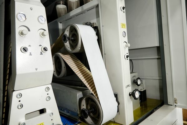 Автоматический плоско-шлифовальный станок QCMAC SAF1300B-3A