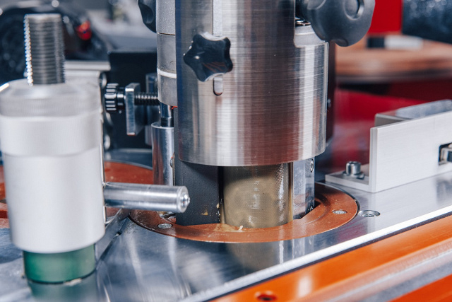 Кромкооблицовочный станок с ручной подачей Filato  FL-91