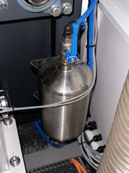 Автоматический торцовочный станок с функцией вырезки дефектов JANGJA AM8515 / EM8515