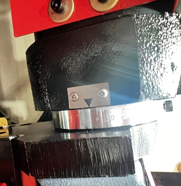 Автоматический заточной станок для дисковых пил ISM 158C