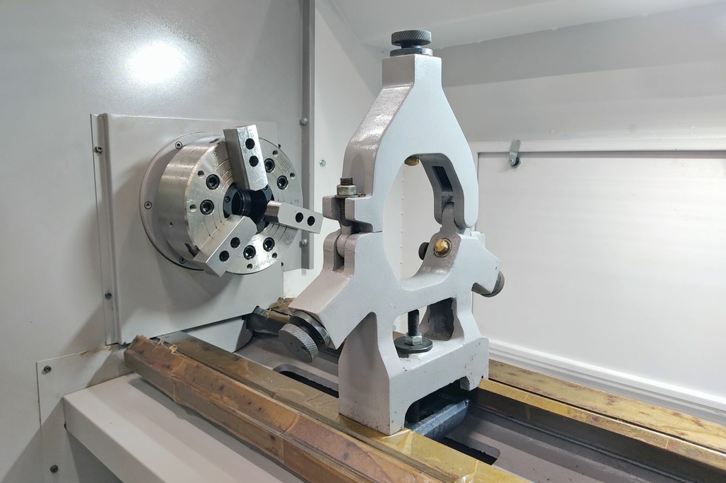 Токарный станок с ЧПУ Siemens 808D CK6150/750 с плоской станиной