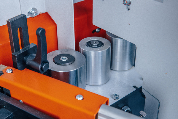 Автоматический кромкооблицовочный станок OSTERMANN 6T2R