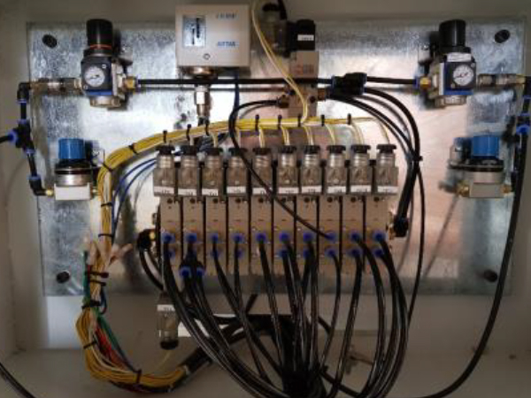 Сверлильно-пазовальный обрабатывающий центр с ЧПУ Yuetong MDK 4120D